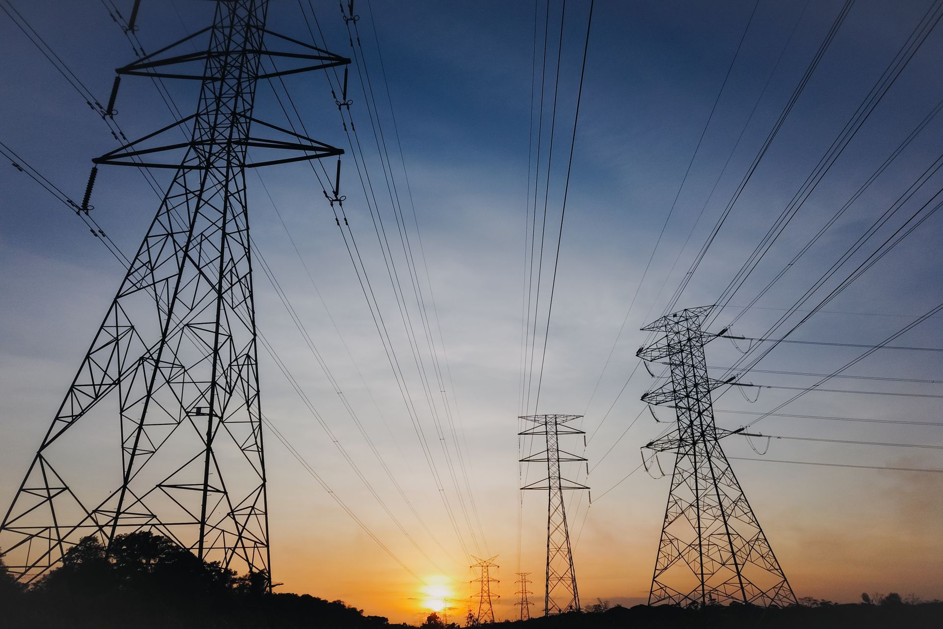 Power transmission lines at sunset — IPPs and power purchase agreements
